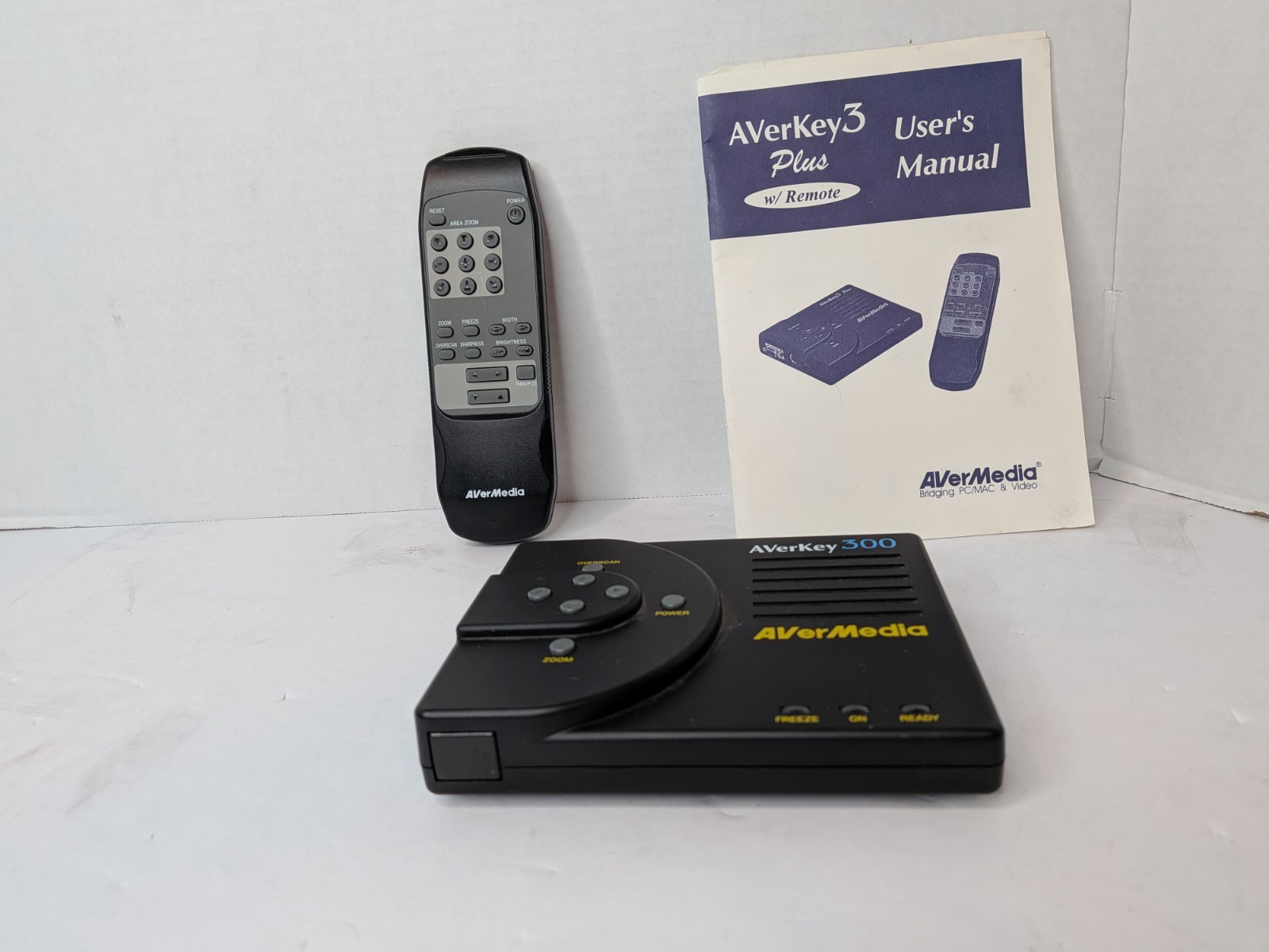 AverMedia AverKey 300 Computer to Video Converter with Remote, No Power Adapter