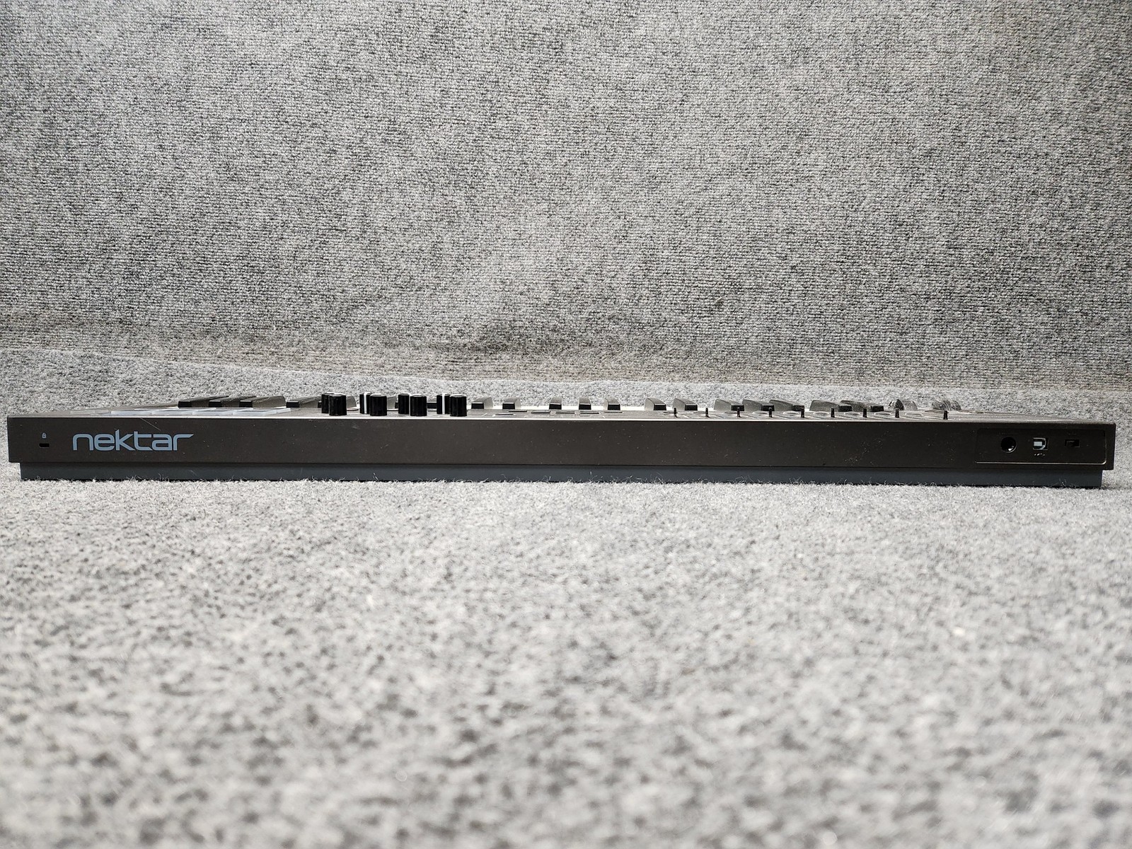 Nektar Impact LX 49 USB Midi Controller 49-Key Keyboard *Tested Working*