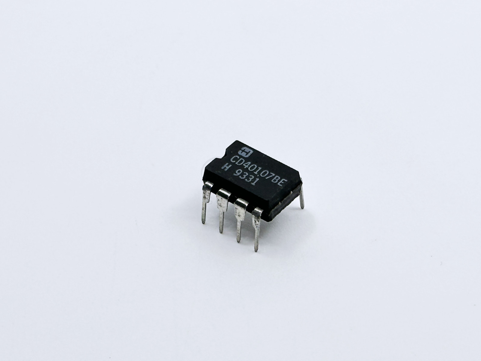 5PCS CD40107BE Harris Dual 2-Input NAND Buffer Driver Open-Drain Output DIP-8