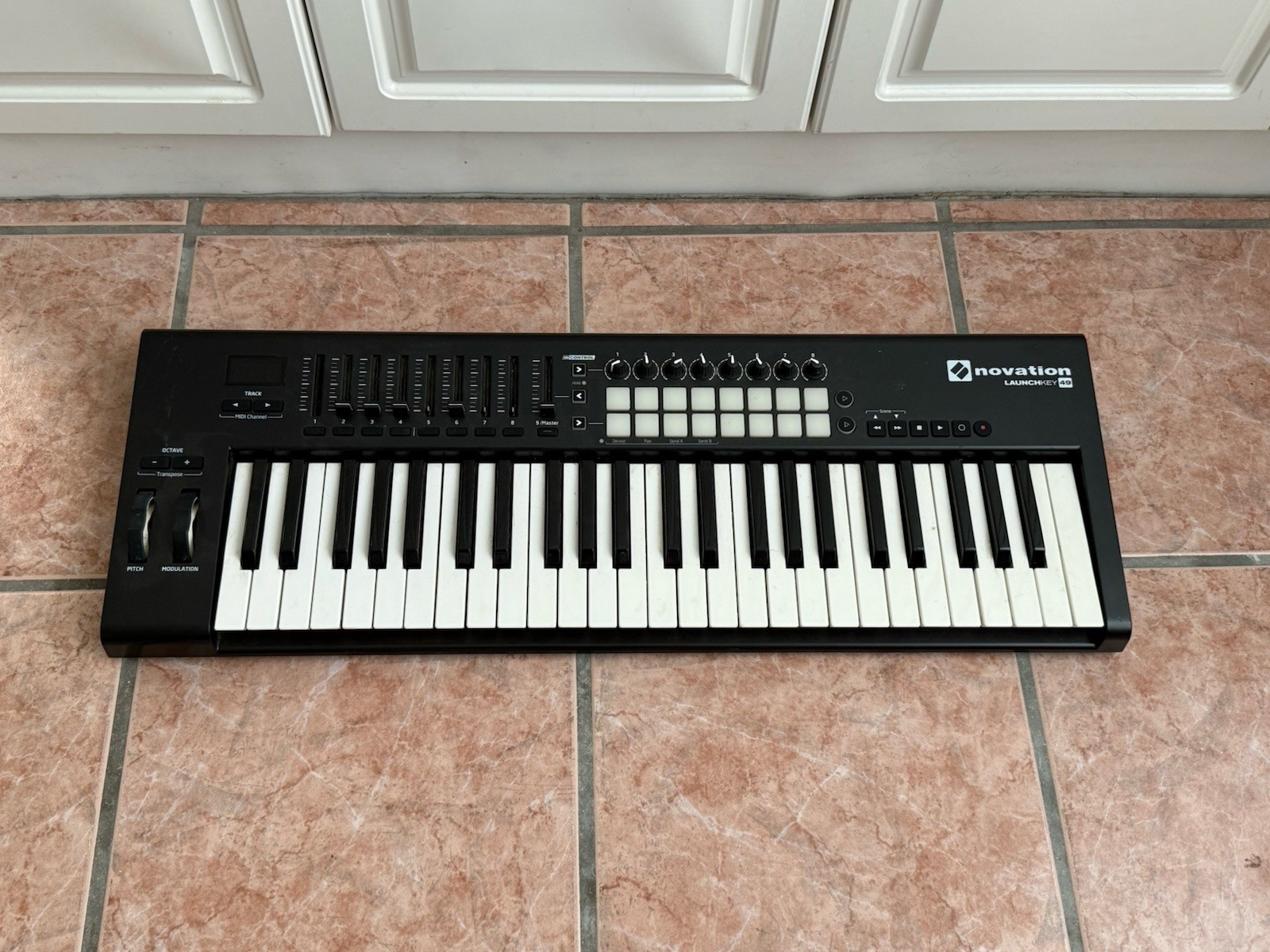 Novation Launchkey 49 MIDI Keyboard Controller