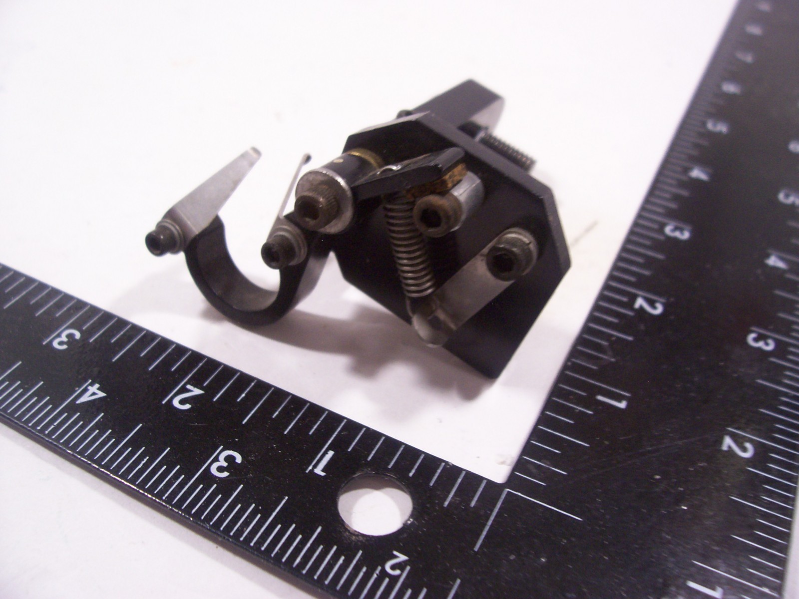 Archery Compound Bow Arrow Rest with Mounting Bolt