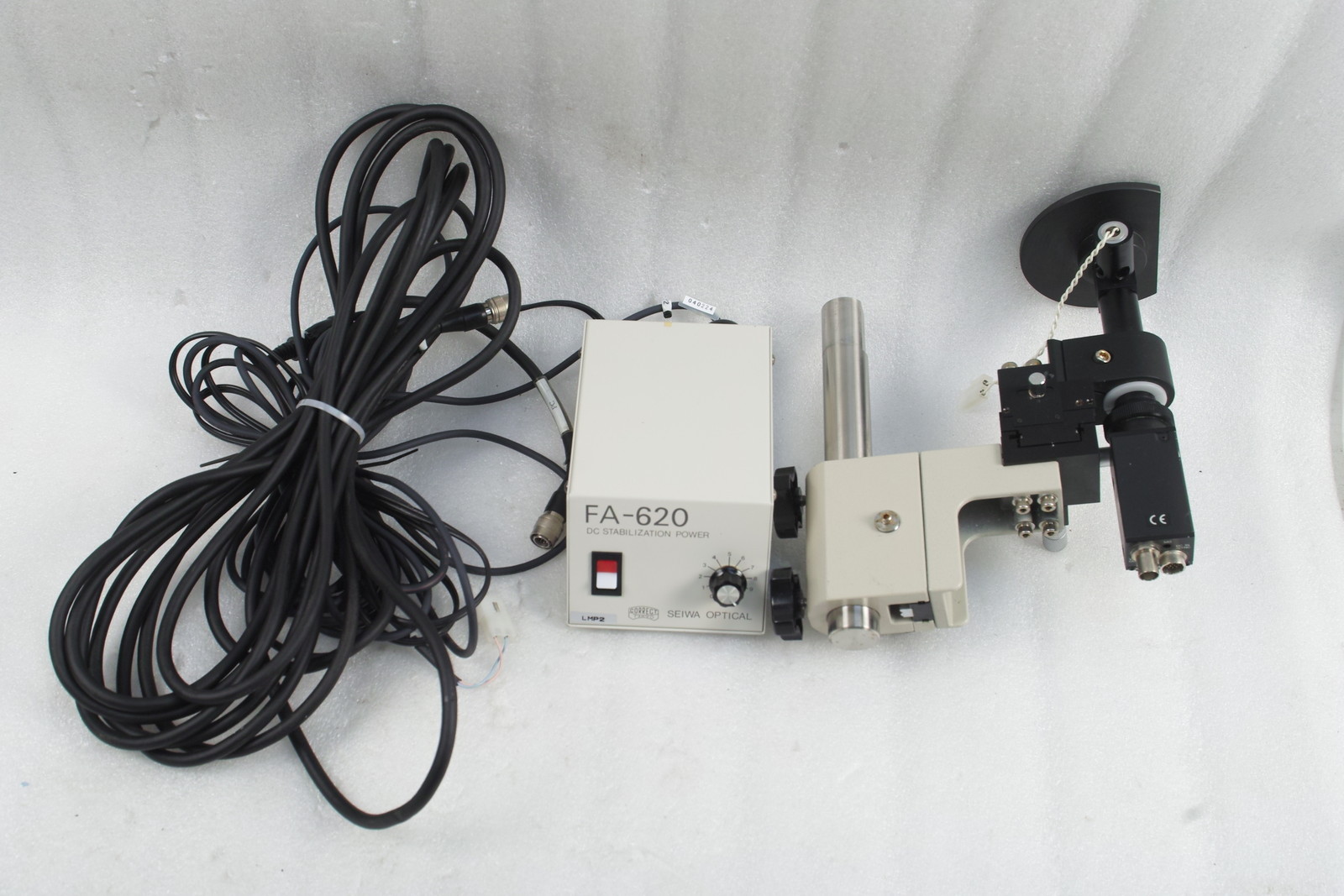 CCD CAMERA SET CS8420i TK5572A7 ILLUMINATOR FA-620 & XY STAGE AND POWER CABLE