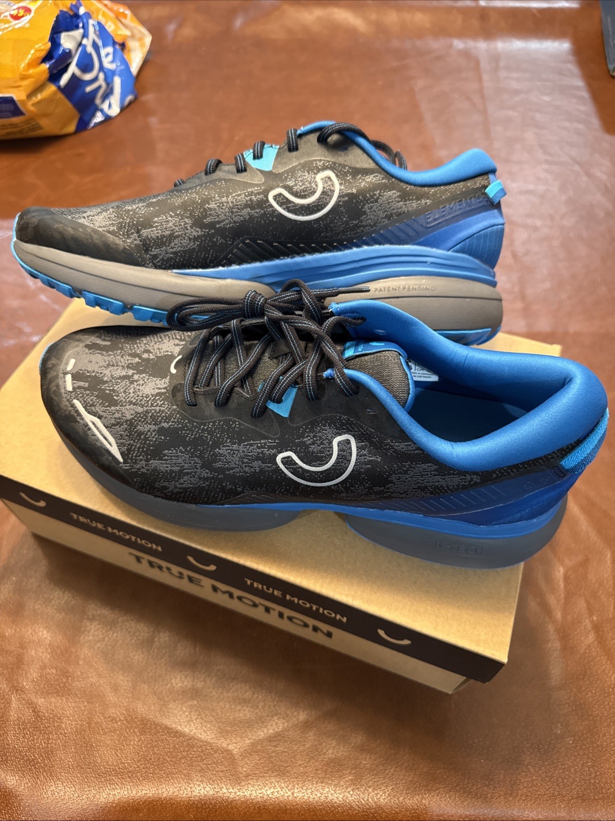 True Motion U-Tech Nevos Elements (Black/Blue) - Men’s US 11.5 - TM-M-0107-1D-01