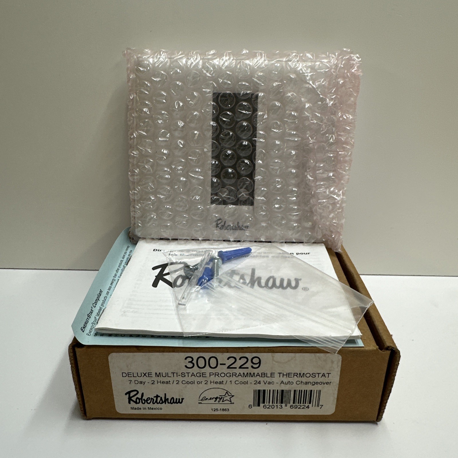 Robertshaw 300-229 Deluxe Multi-Stage Programmable Thermostat