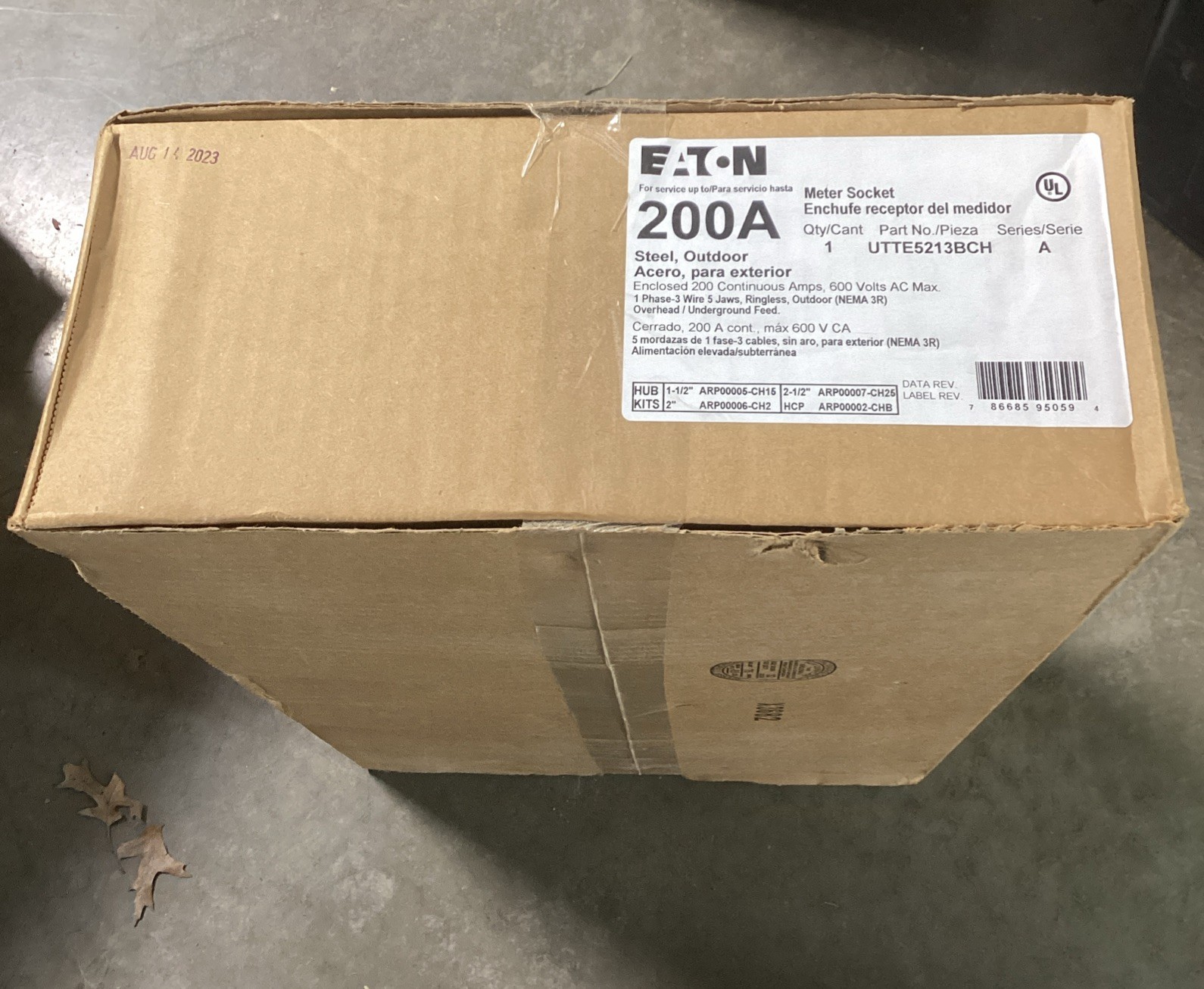 NEW Eaton UTTE5213BCH Outdoor Meter Socket 200 AMP 5 Jaw Lever Bypass Steel 3R