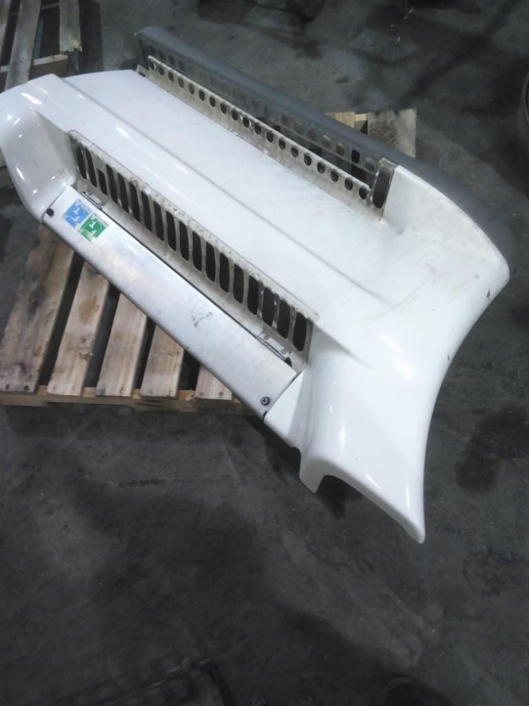 For 2016 FREIGHTLINER CASCADIA 125 SIDE FAIRING Right , OH