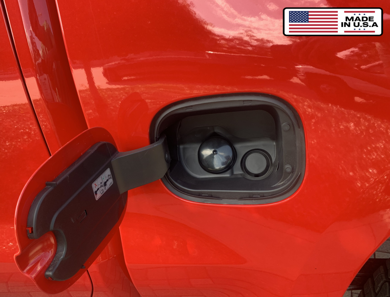 Chevy Dust Dirt & Water Cover 2017-2025 CHEVROLET SILVERADO Capless Fuel Cover