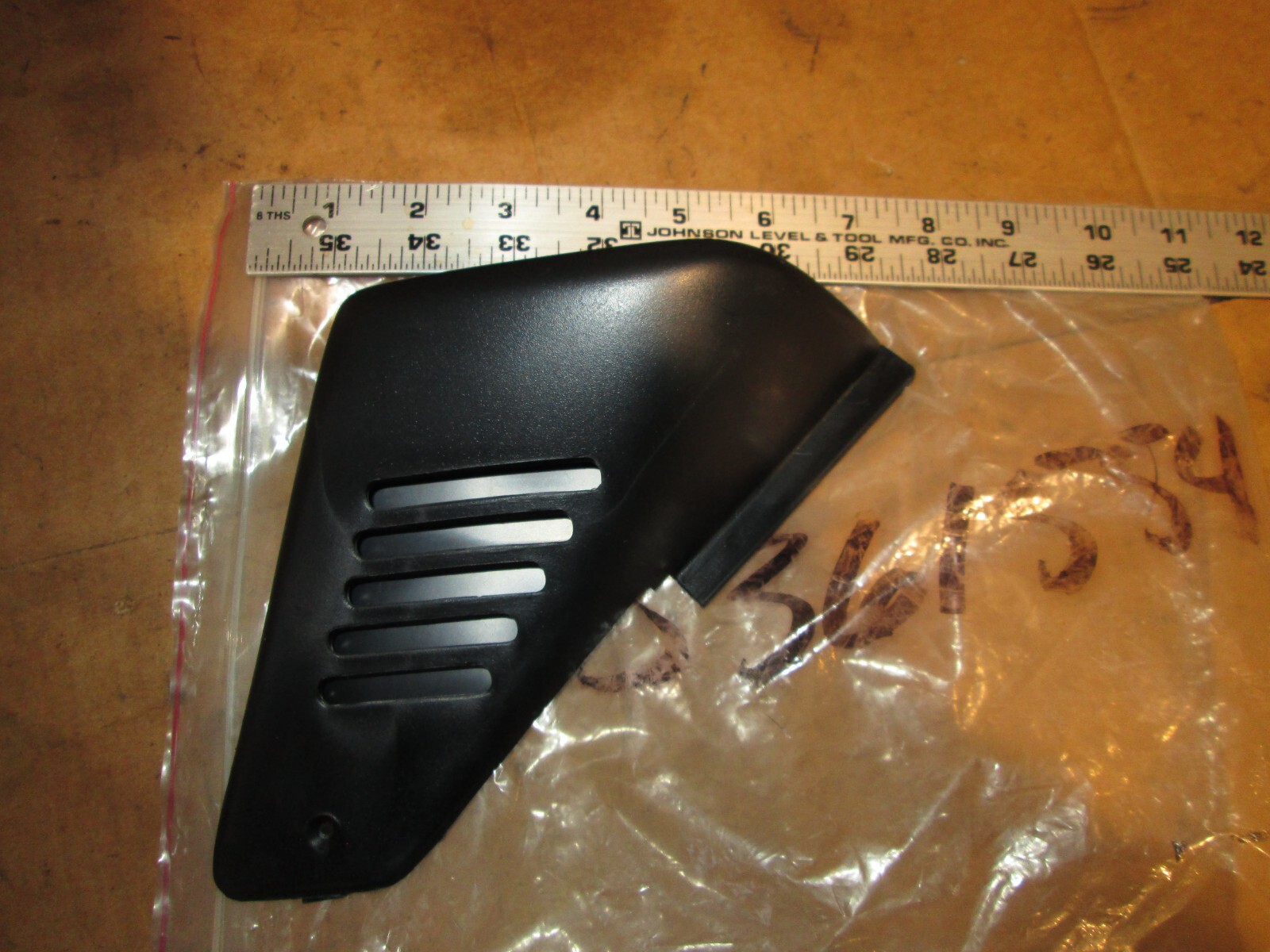 S361584 Side Vent Filler Panel