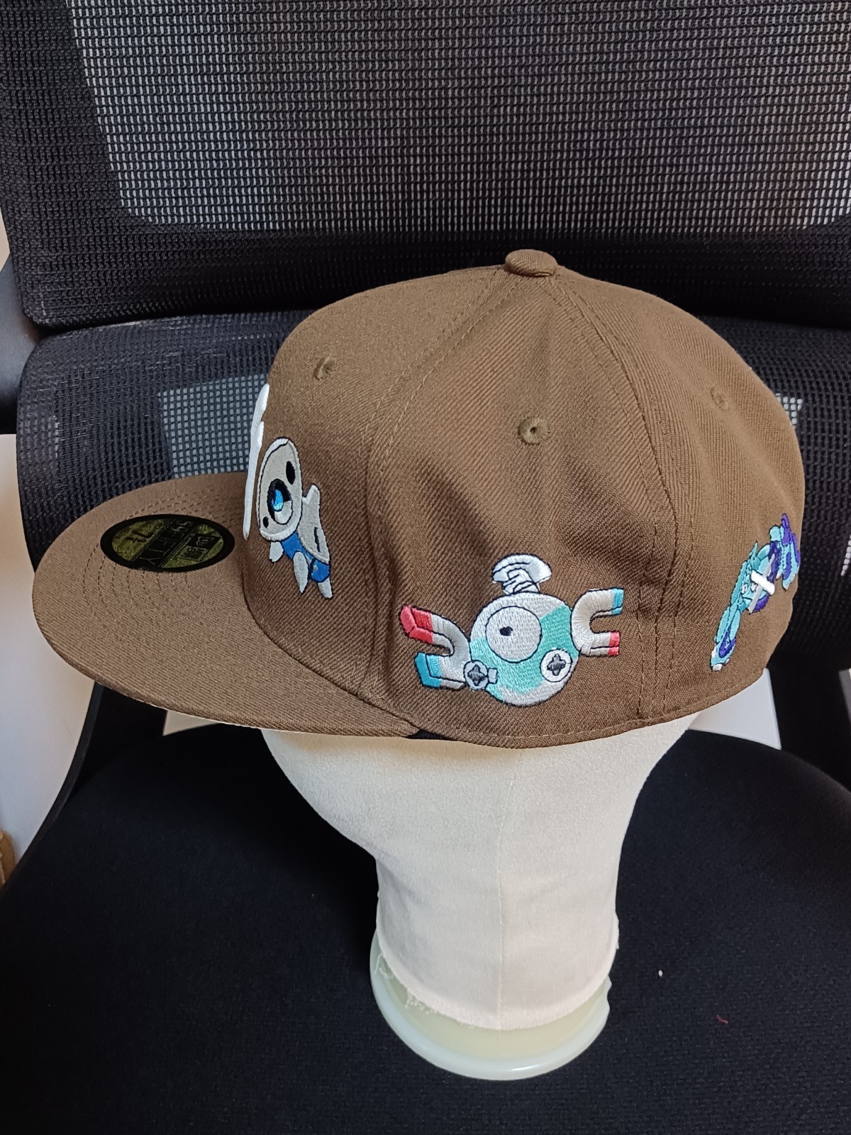 NEW YORK NY YANKEES Brown Flat-Brim Cap with Embroidered Pokémon Design 7⅜