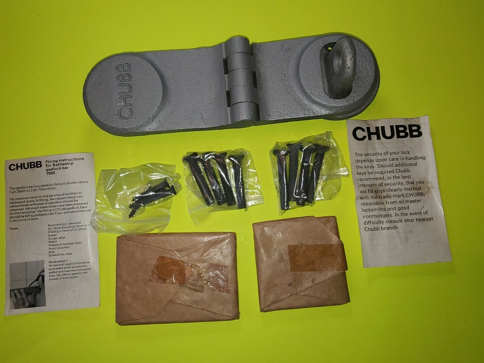 CHUBB BATTLESHIP HIGH SECURITY PADLOCK BAR LOCK HASP FOR MEDECO MULTI T LOCK ERA