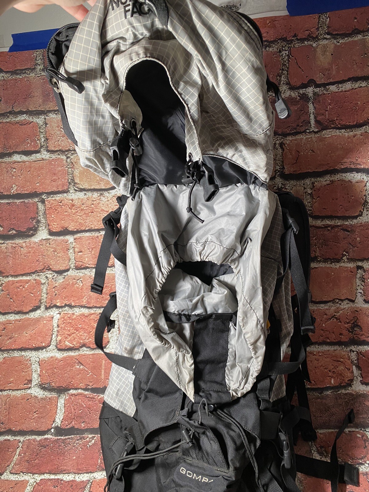 THE NORTH FACE MSA2 Hiking Gompa Medium Backpack Grey Black