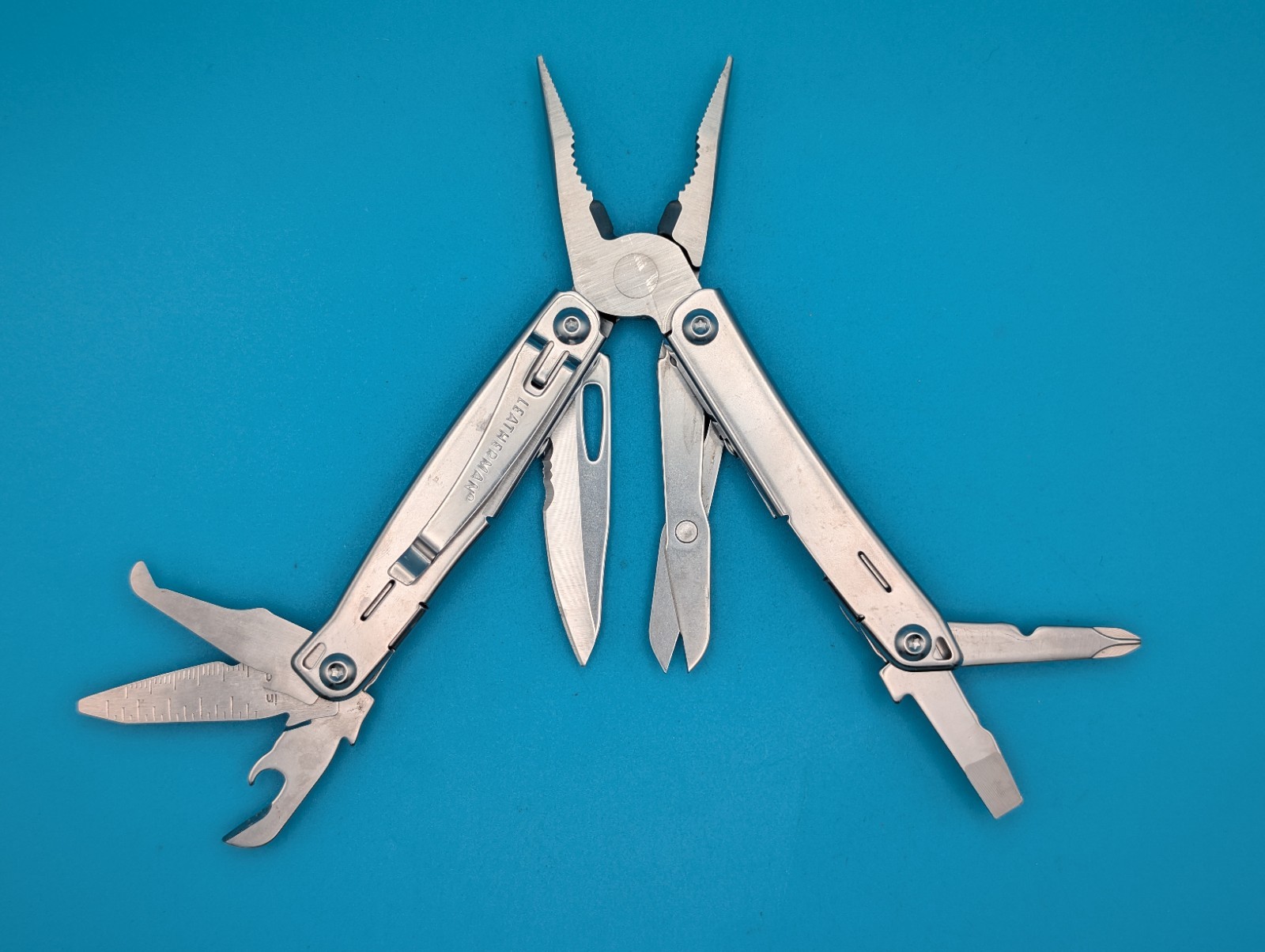 LEATHERMAN WINGMAN MULTI-TOOL! FAST SHIPPING!
