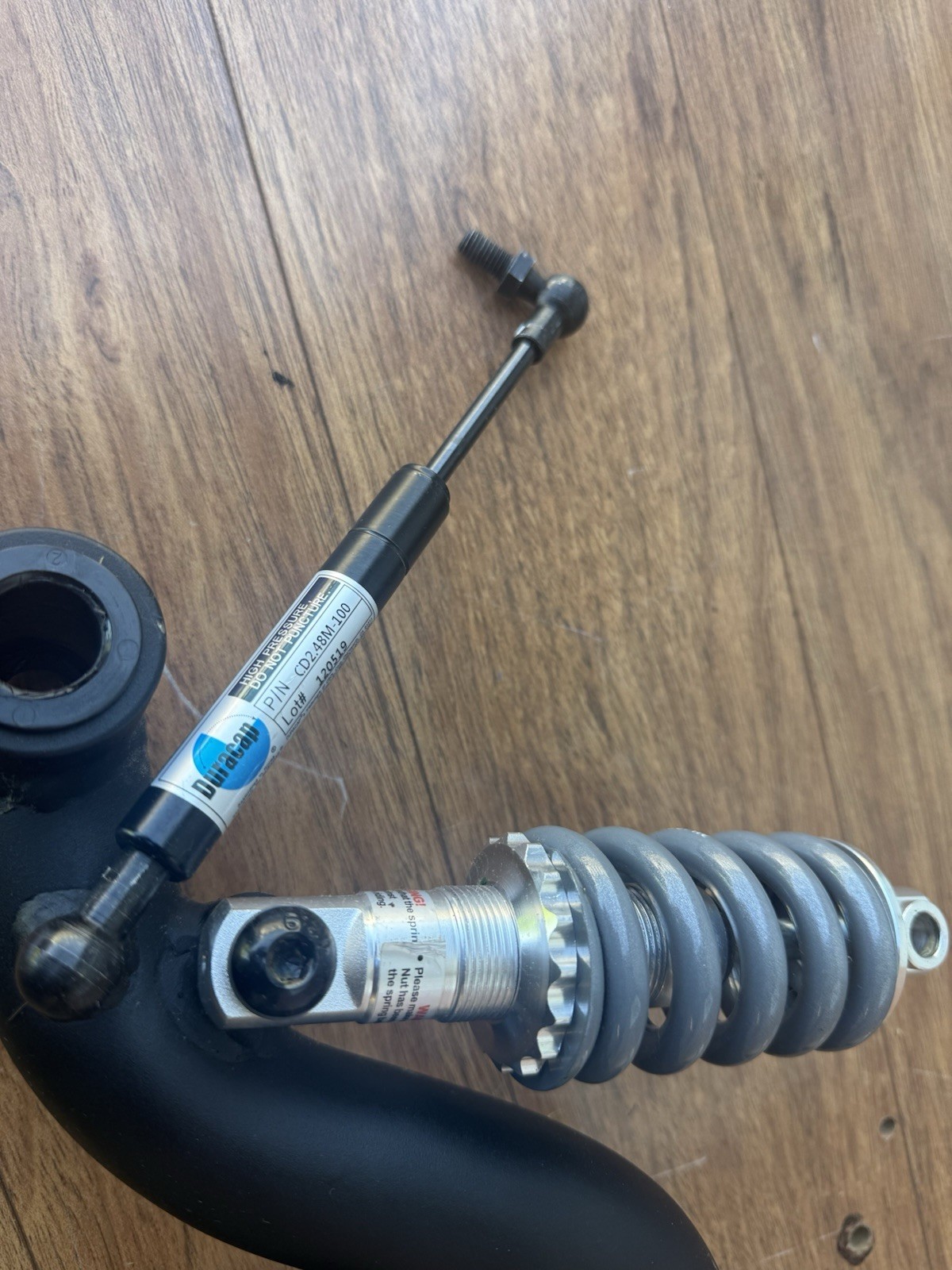 2013 PRIDE QUANTUM Q6 ,J4 ,EDGE LEFT FRONT WHEEL ASSEMBLY