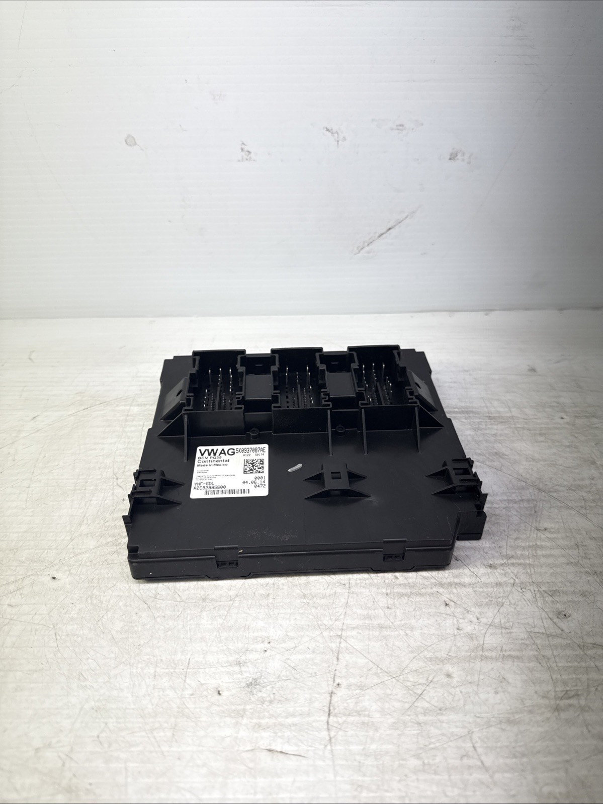 2012-2018 VW PASSAT BODY CONTROL MODULE BCM COMPUTER 5K0937087AE