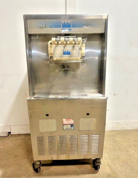 "TAYLOR  754-27" COMMERCIAL 1 PH AIR COOL SOFT SERVE ICE CREAM MACHINE, 208/230V