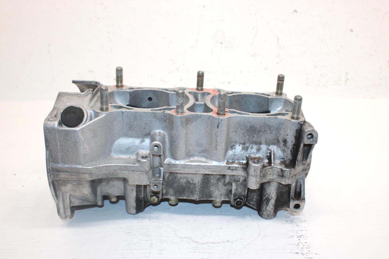 1998 Polaris 500 Oem Engine Block Crankcase 3085199 B671