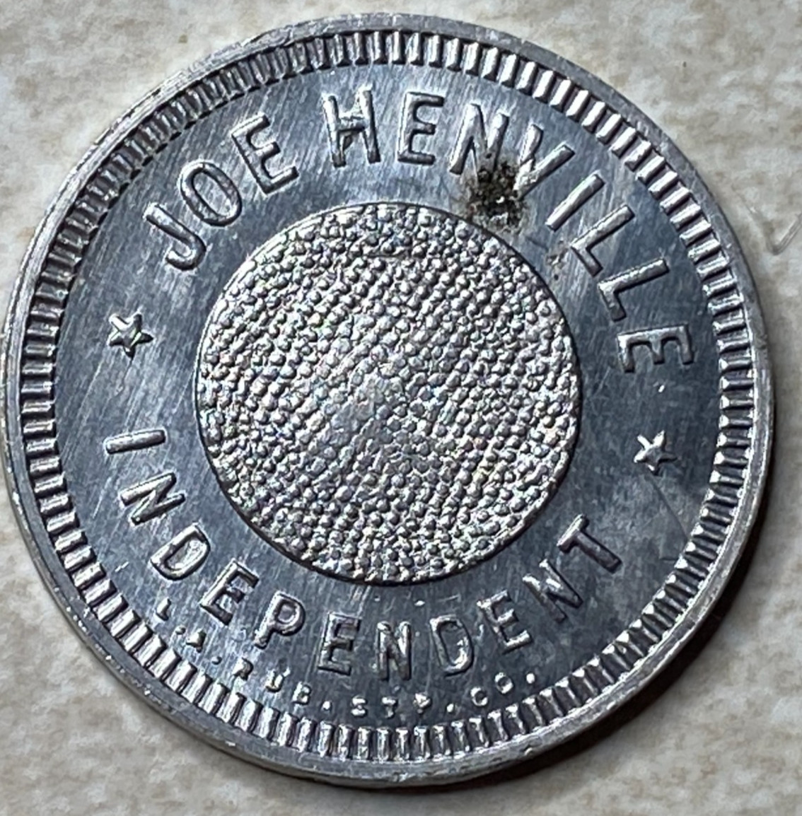 T9166 Joe Henville Independent, Unknown  Anillo Restrike Arcade Token