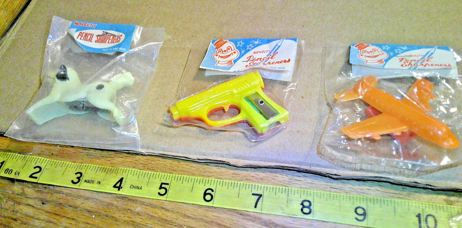 3 original vintage plastic  pencil sharpeners Hong  Kong sealed #3