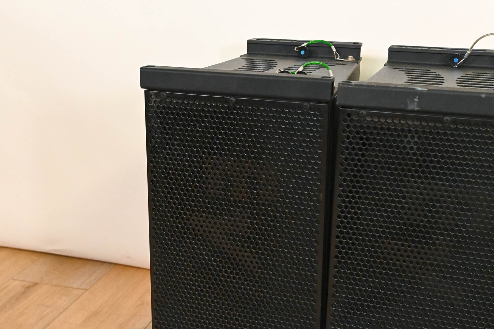 Electro-Voice (EV) XLE181 8" 2-Way Passive Line Array Speaker (PAIR) CG01THN