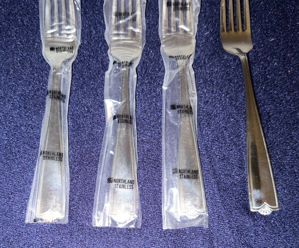 NEW (Set of 4) Northland Stainless FAIR OAKS 7 1/2" DINNER FORKS (Korea)