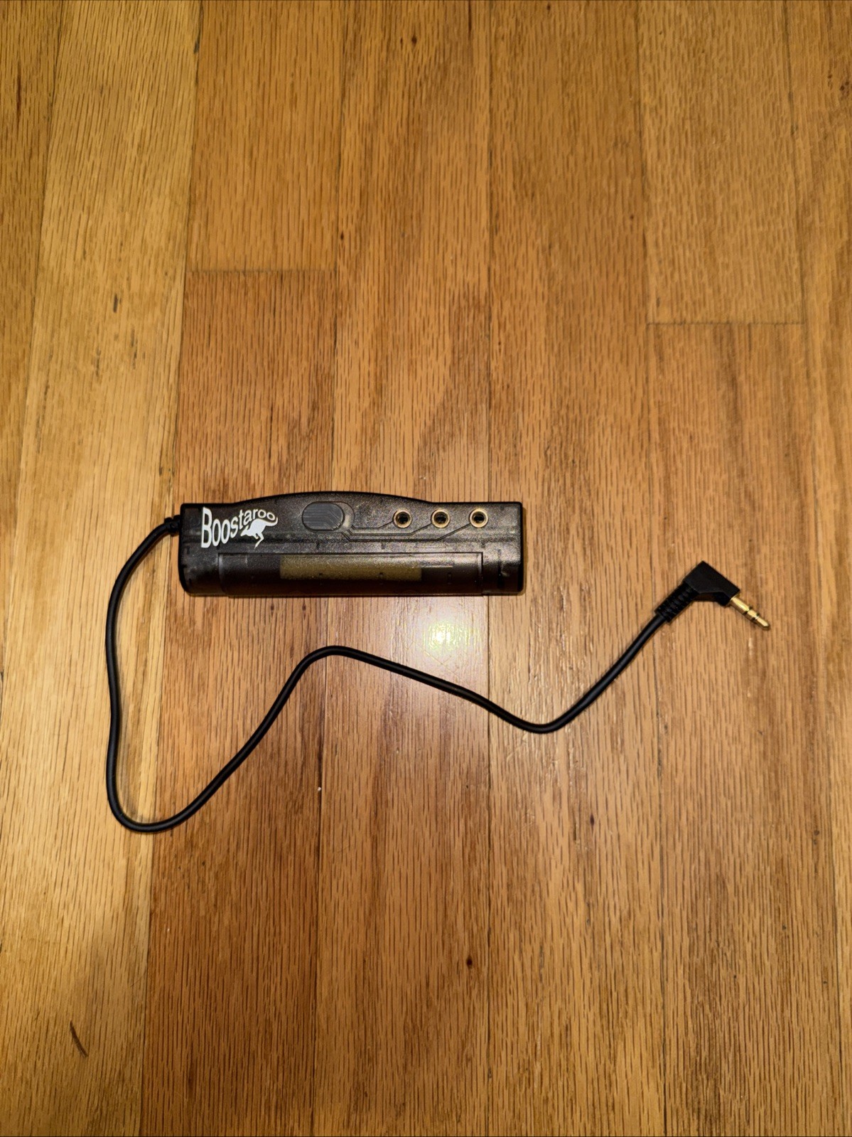 Upbeat Audio Boostaroo Headphone Portable Amplifier 3 Way Audio Splitter T613