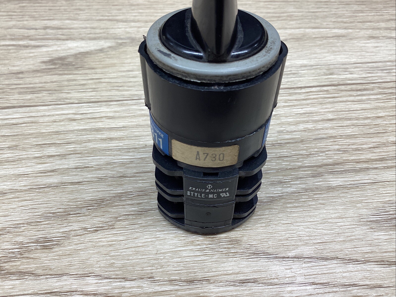 Kraus & Naimer B11 Assembled Rotary Switch 3 POSITION #812D77