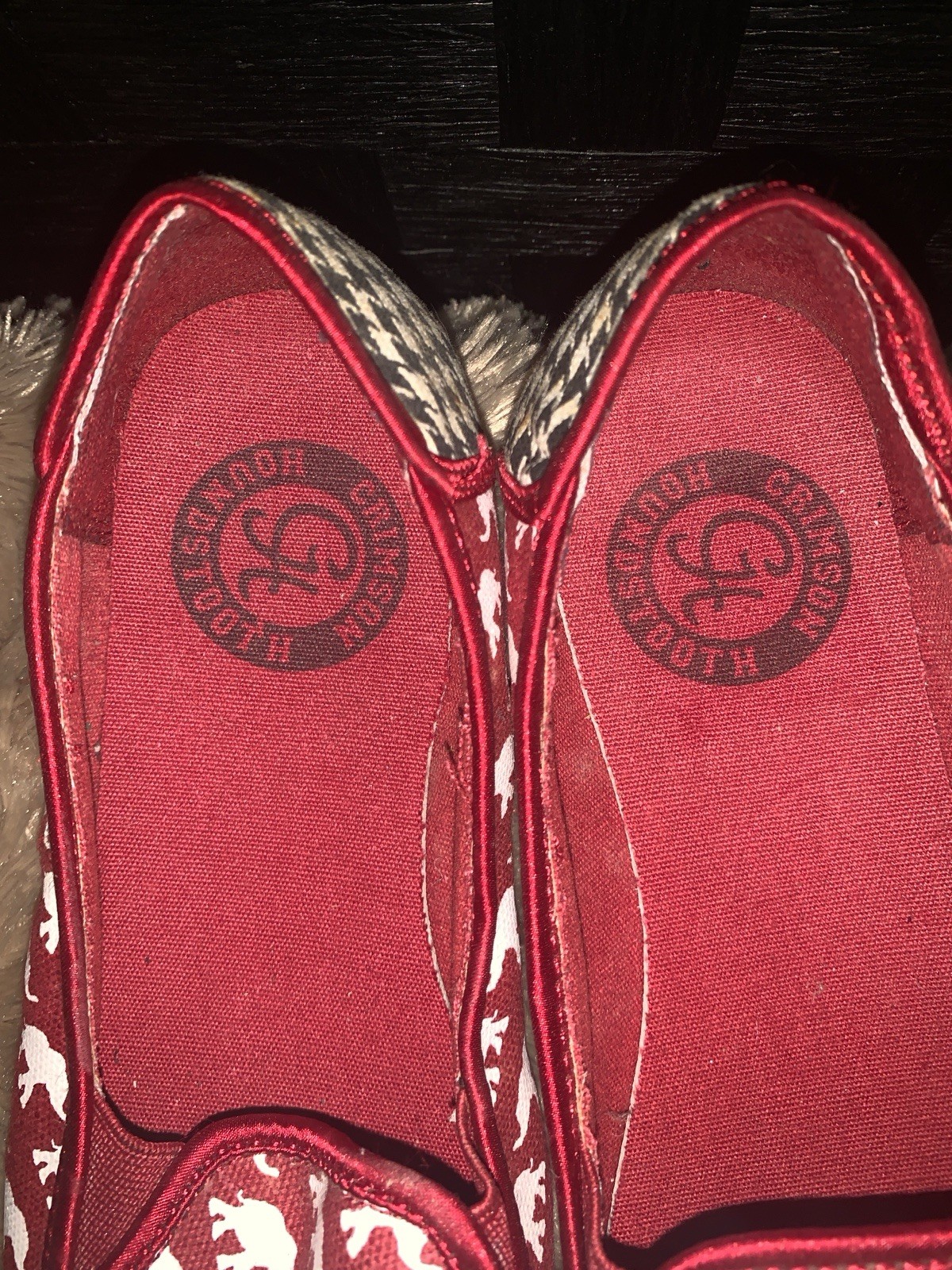 Crimson Houndstooth Flats Small 3m