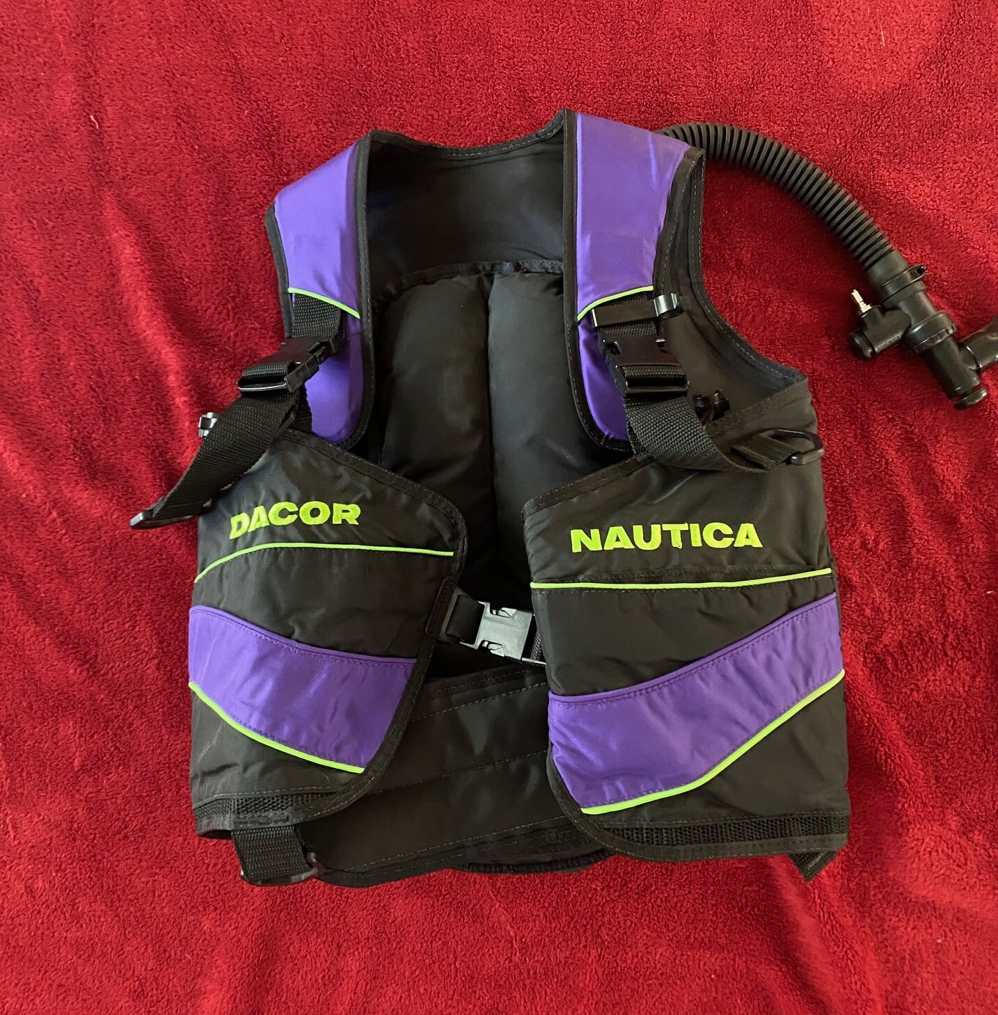 Scuba Bouyancy Vest, Dacor Nautica excellent condition, used once, size small