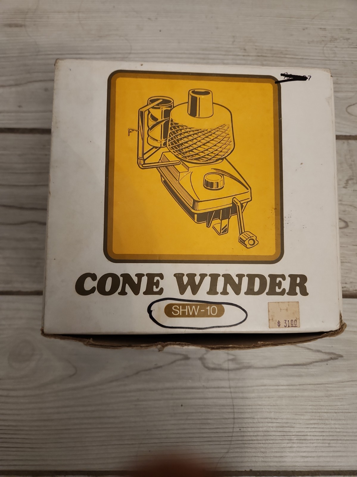Vintage  Knitking Royal Cone Winder SHW-10 Hand Crank  new in box Never used