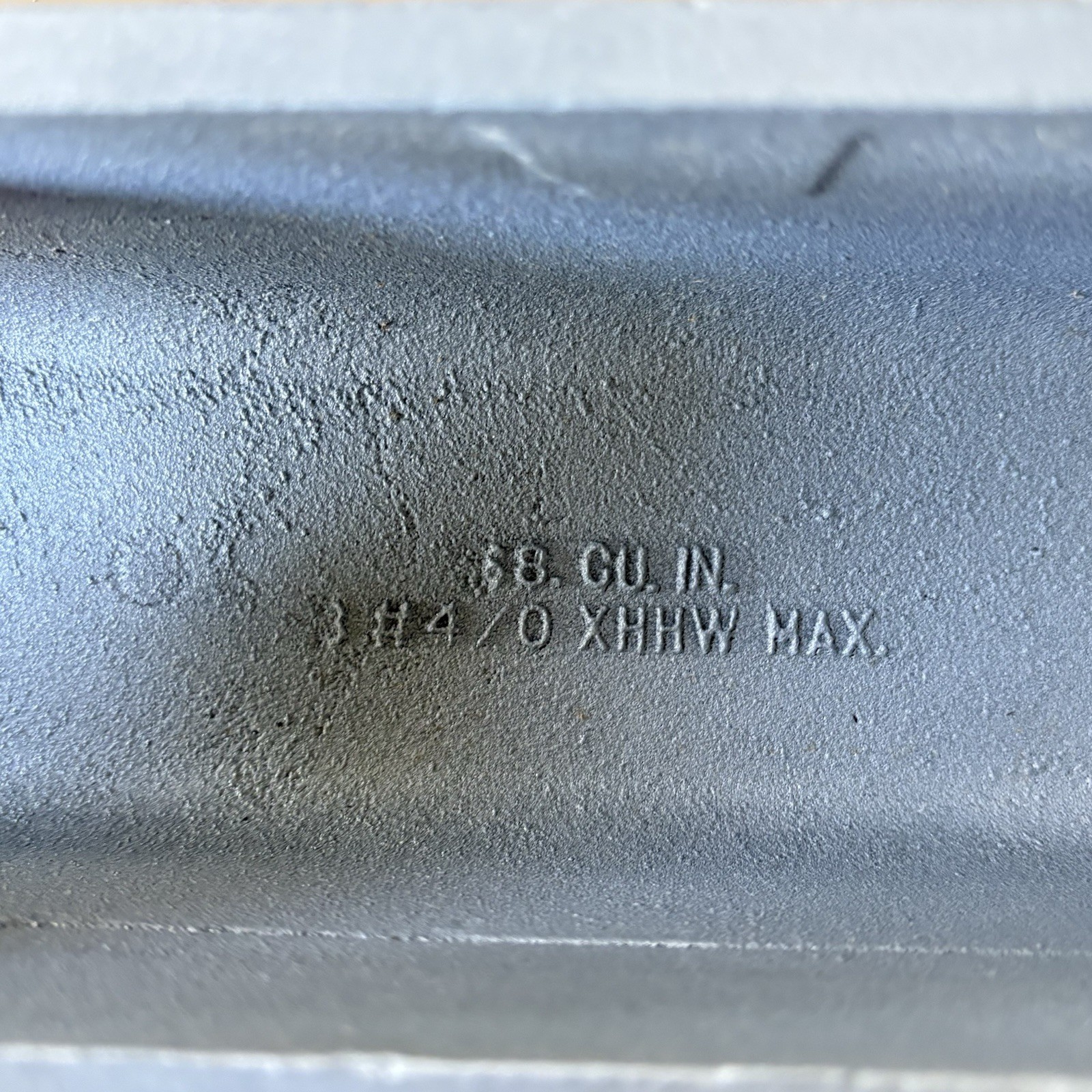 Appleton LR200-M 2in Iron Conduit Outlet Body