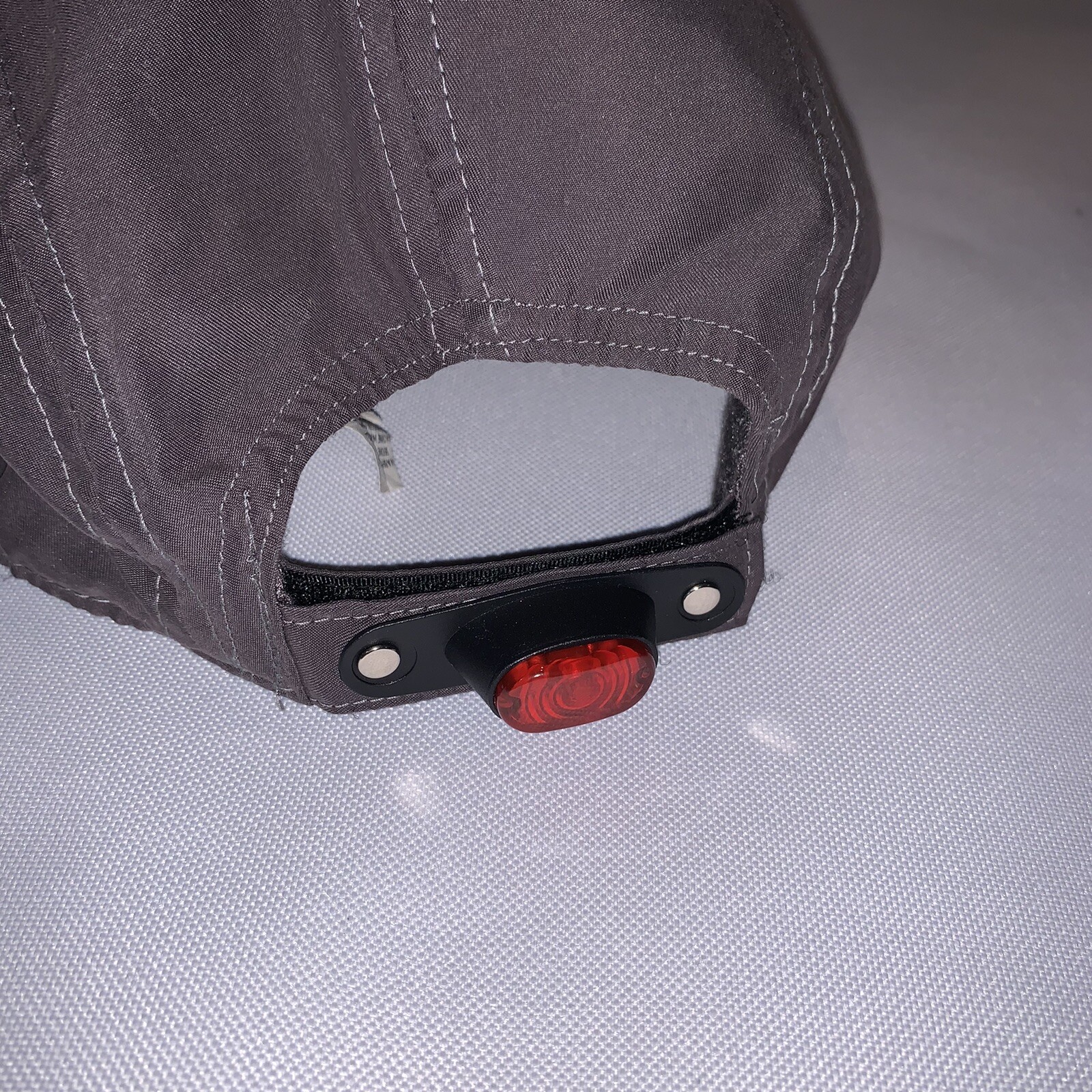 Brooks Running Hat Reflective Adjustable Gray Cap Red Light Strap NOT WORKING