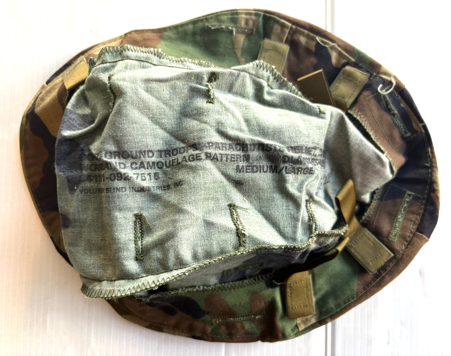 UNUSED WOODLAND CAMOUFLAGE PASGT HELMET COVER M/L