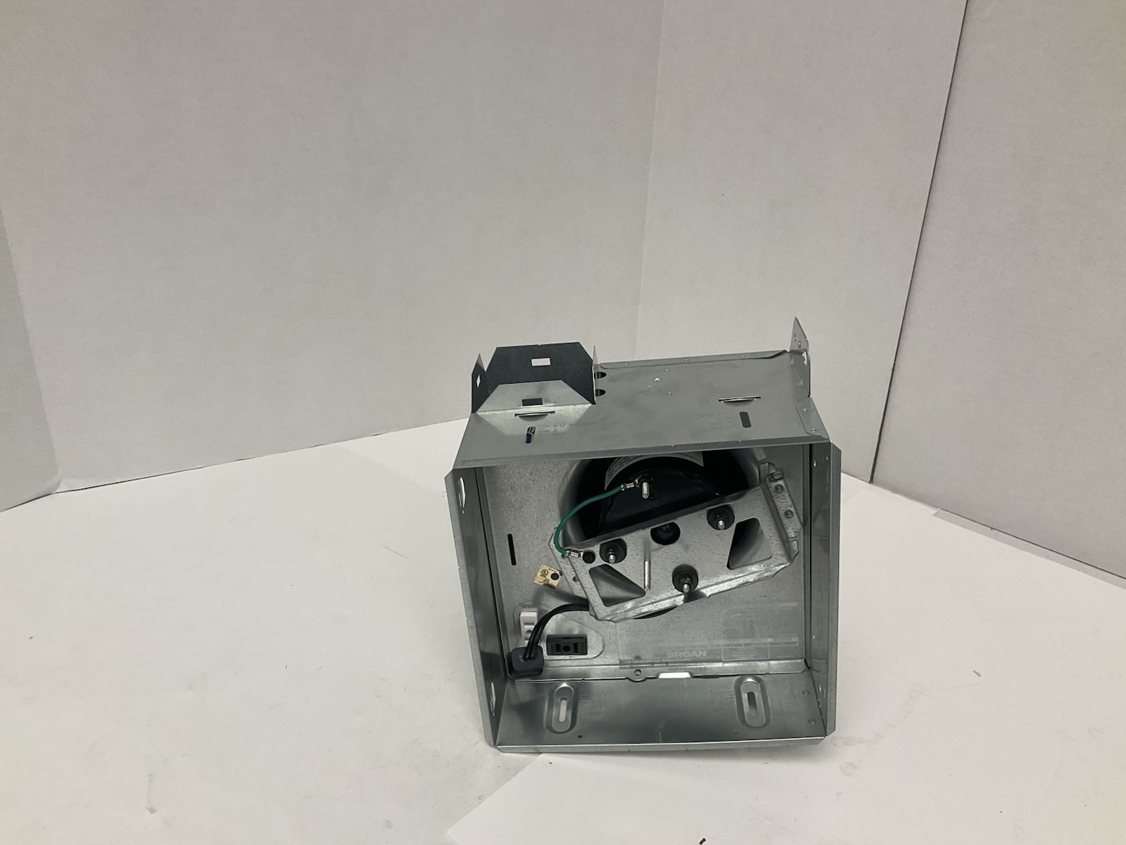 Broan Vent Fan 764WH-A 120V 1.6A 80CFM 2.5 Sones