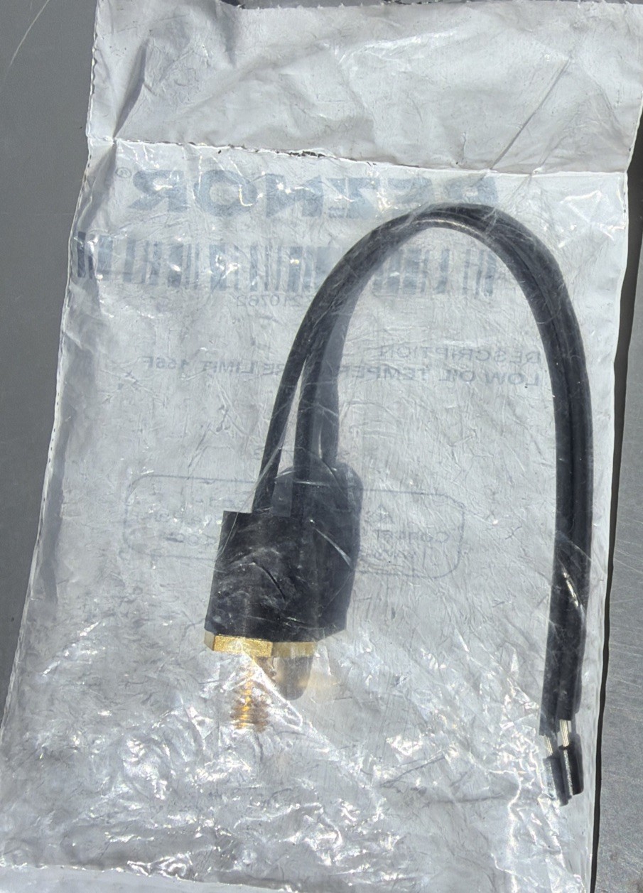 Reznor Low Oil Temperature Limit Switch 155F RZ210762 (BLACK WIRES)