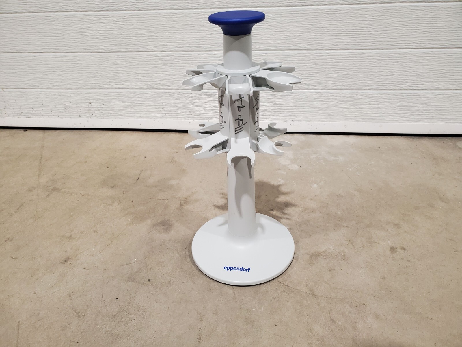 Eppendorf Xplorer/Xplorer Plus Charging Stand