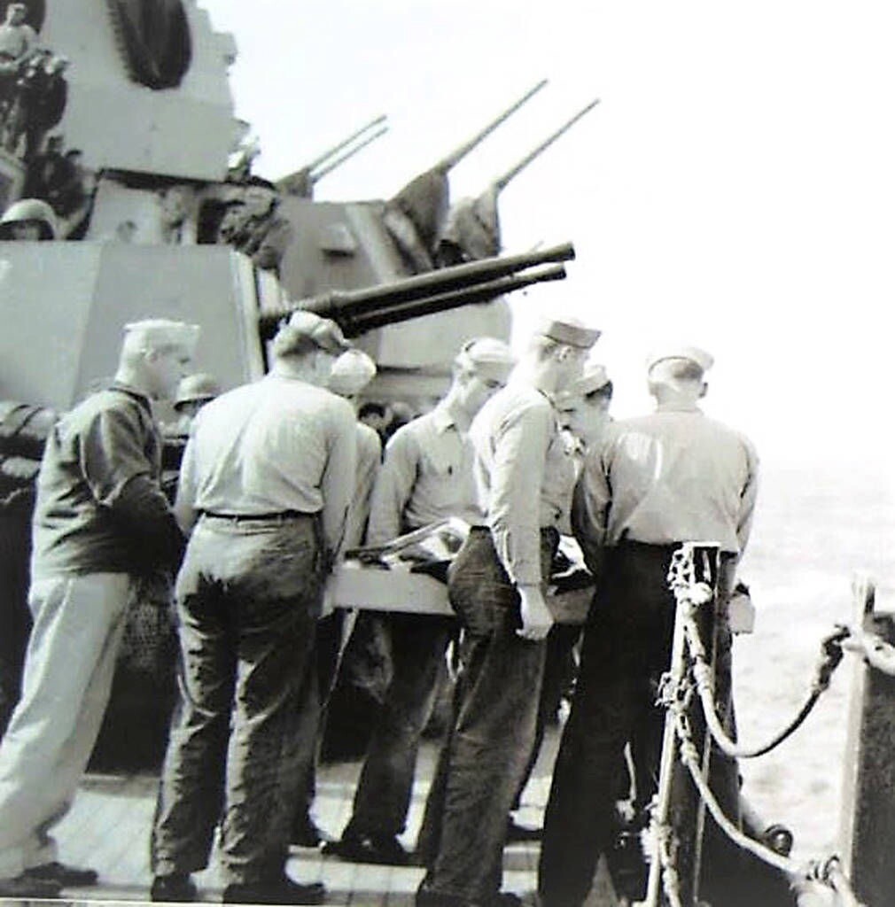 WW2 WWII Photo Kamikaze Burial At Sea USS Missouri 1945 World War Two / 7279