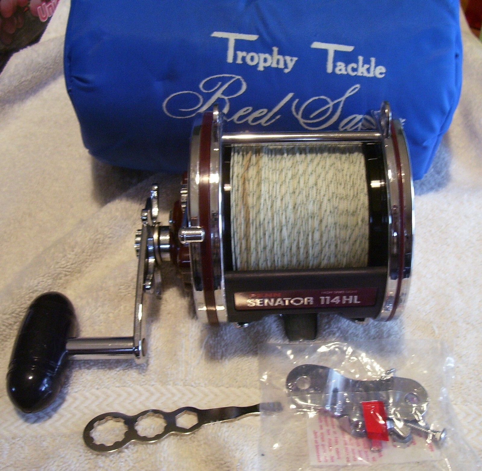 BEAUTIFUL VINTAGE PENN SENATOR II 114HL REEL  5/7/22 EXCELLANT WITH REEL SAVER