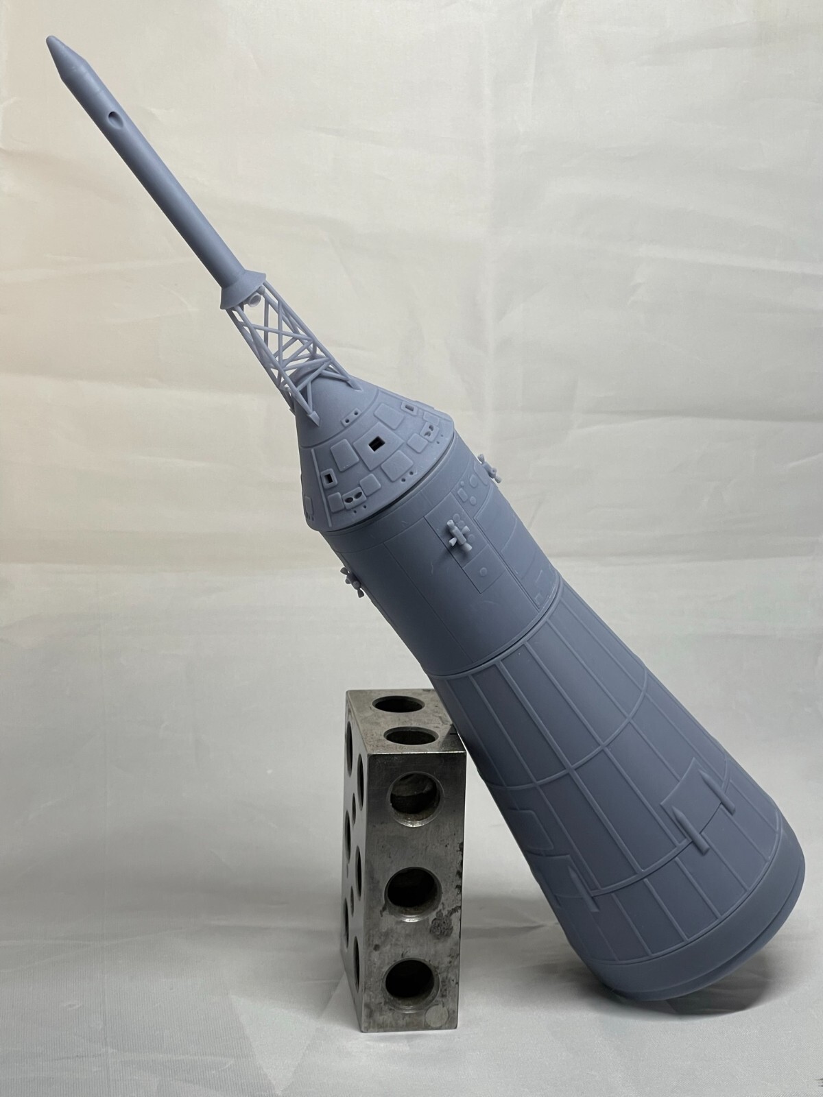 Highly detailed 1/96 scale Saturn V Command Module stack - 3D resin printed kit
