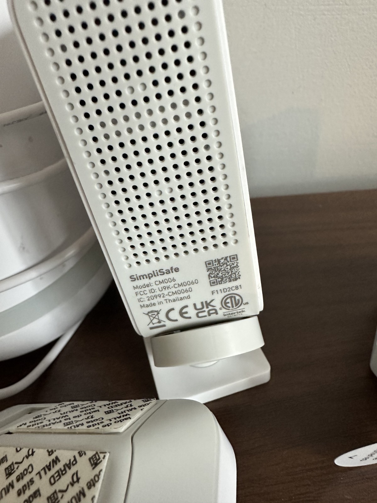 Simplisafe Security System - Keypad, (2) Motion Dectors, Camera and Door Sensor
