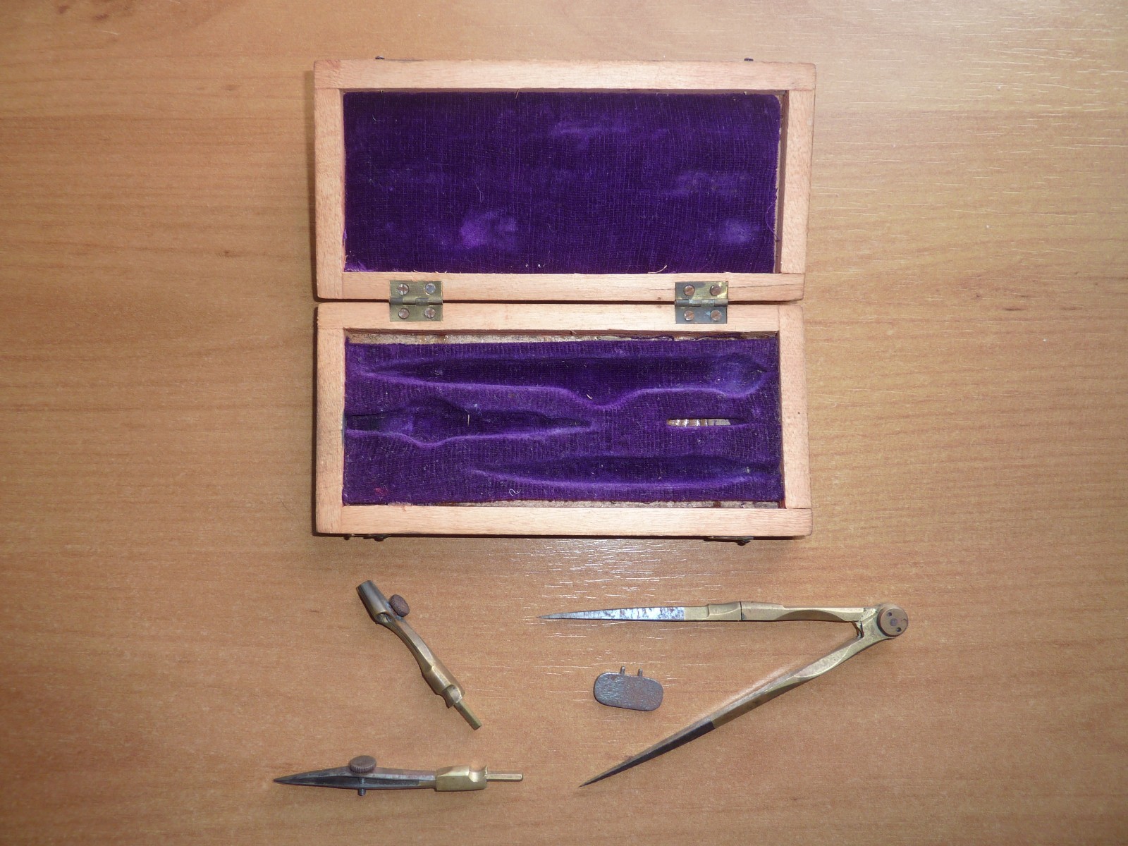Late 19th/early 20th century draughtsman's set brass in wooden case (SEE PHOTOS)