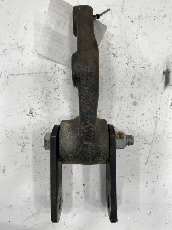 Suspension Bracket A1617170000 for Freightliner MT55 (641-12683)