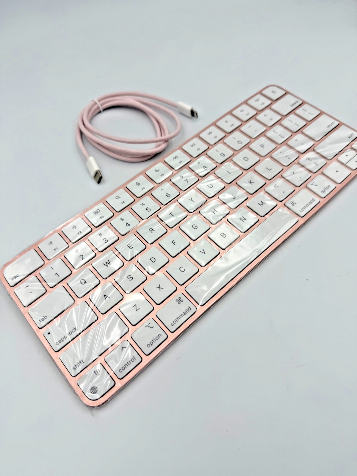 Genuine Apple magic keyboard for Macs Pink  A2450 w/ Cable USED