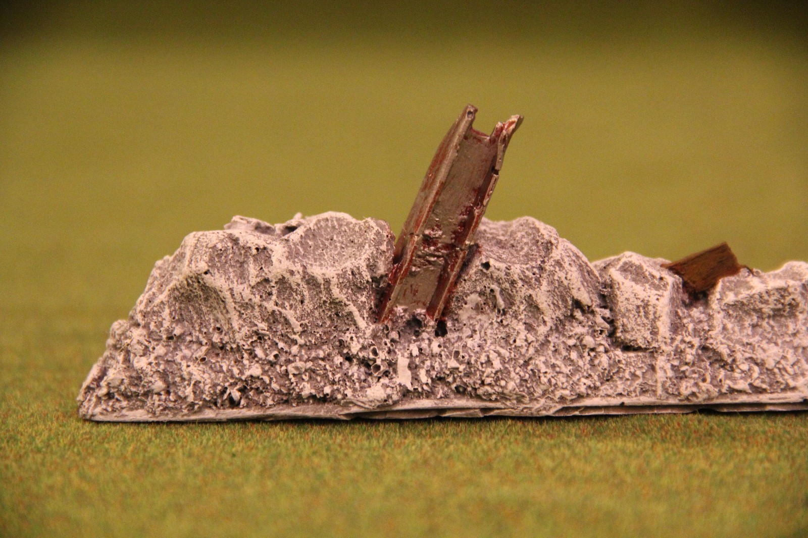 War games scenery destroyed concrete modular walls, resin cast warhammer style.