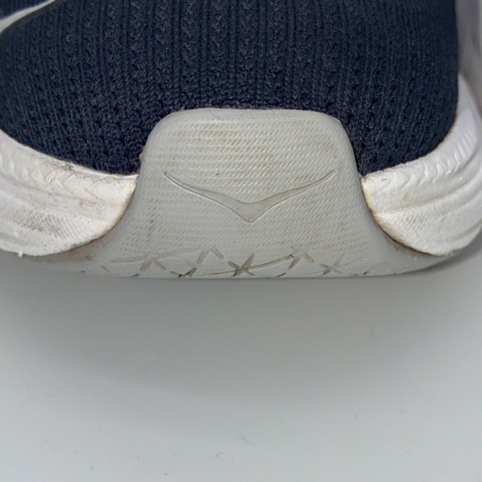 Hoka One One Arahi 7 Men's Running Shoes Navy White Mesh Lightweight Size 10.5