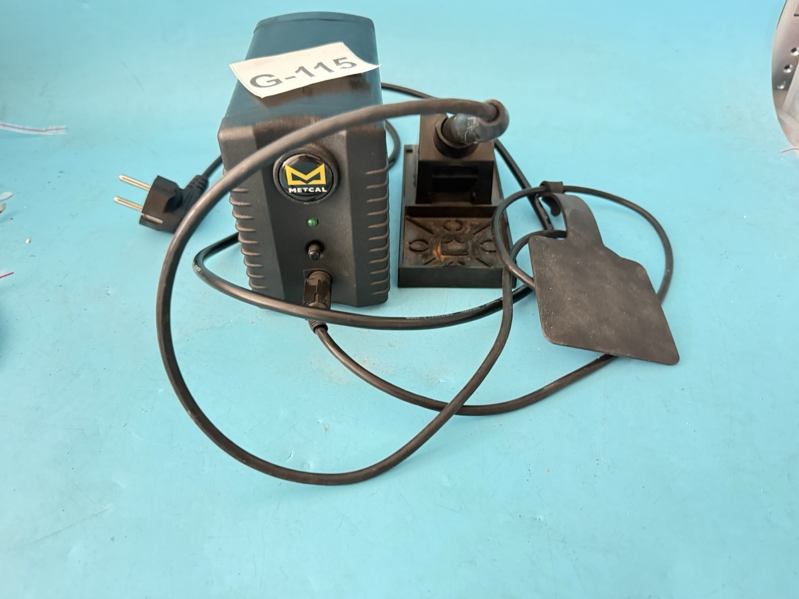 METCAL PS-900 Soldering System / Soldering Station 100-240V Complete with Handpi