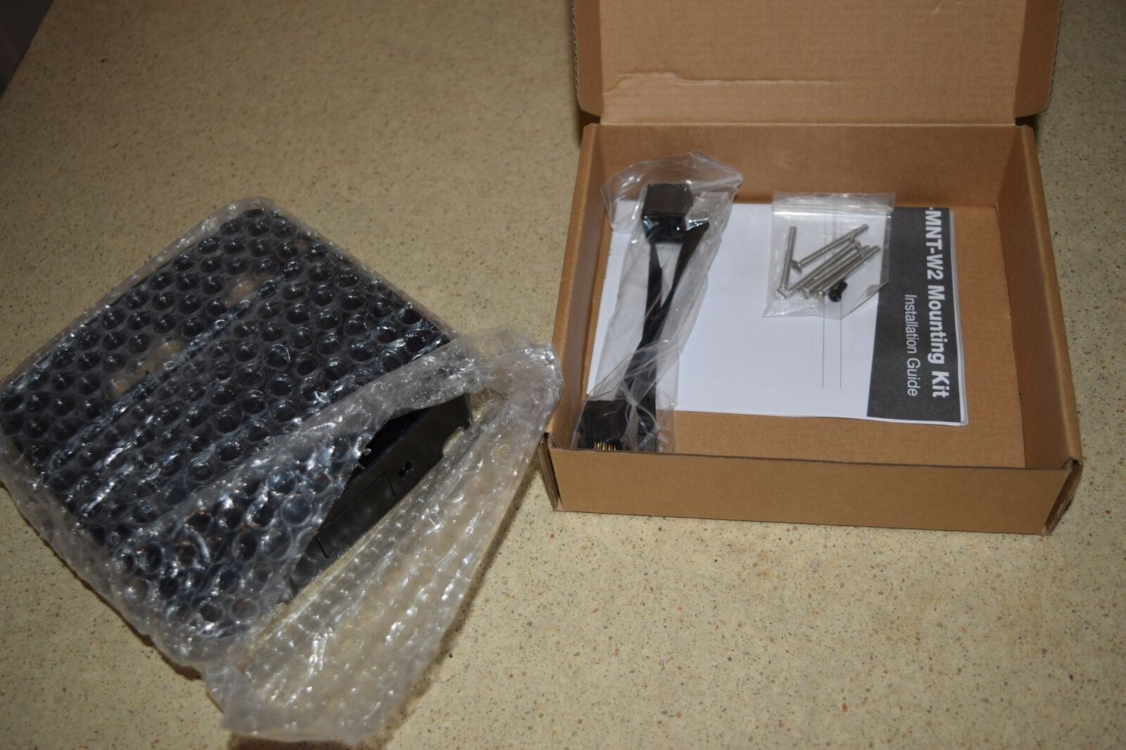 ARUBA AP-220-MNT-W2 MOUNTING KIT - NEW