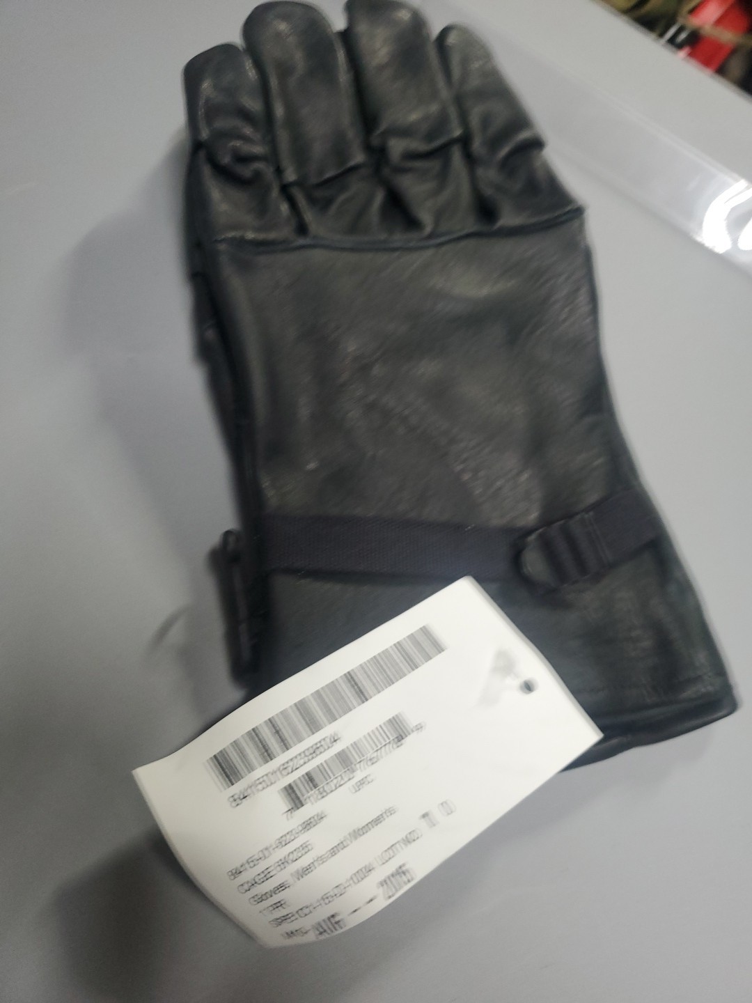Light Duty Black Leather D3A Gloves USGI Size 4 ( Medium)  NOS Wholesale  New