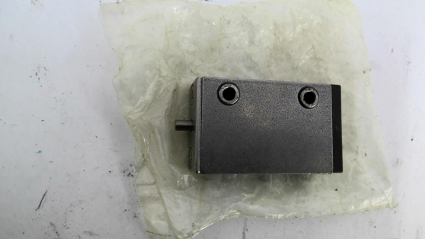 Bosch 0820402001 Control Valve