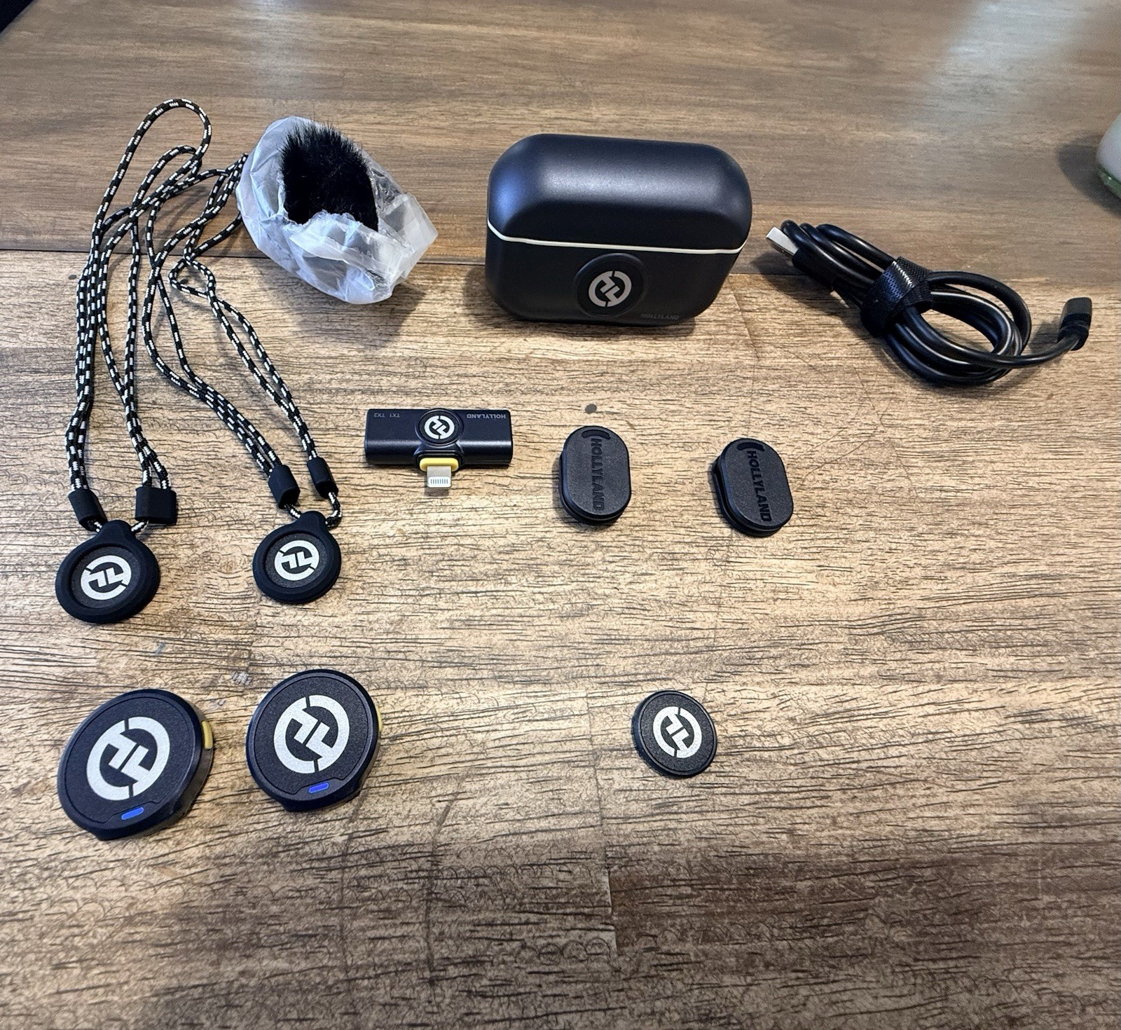 Holly Land Lavalier Microphones Lightning Connector
