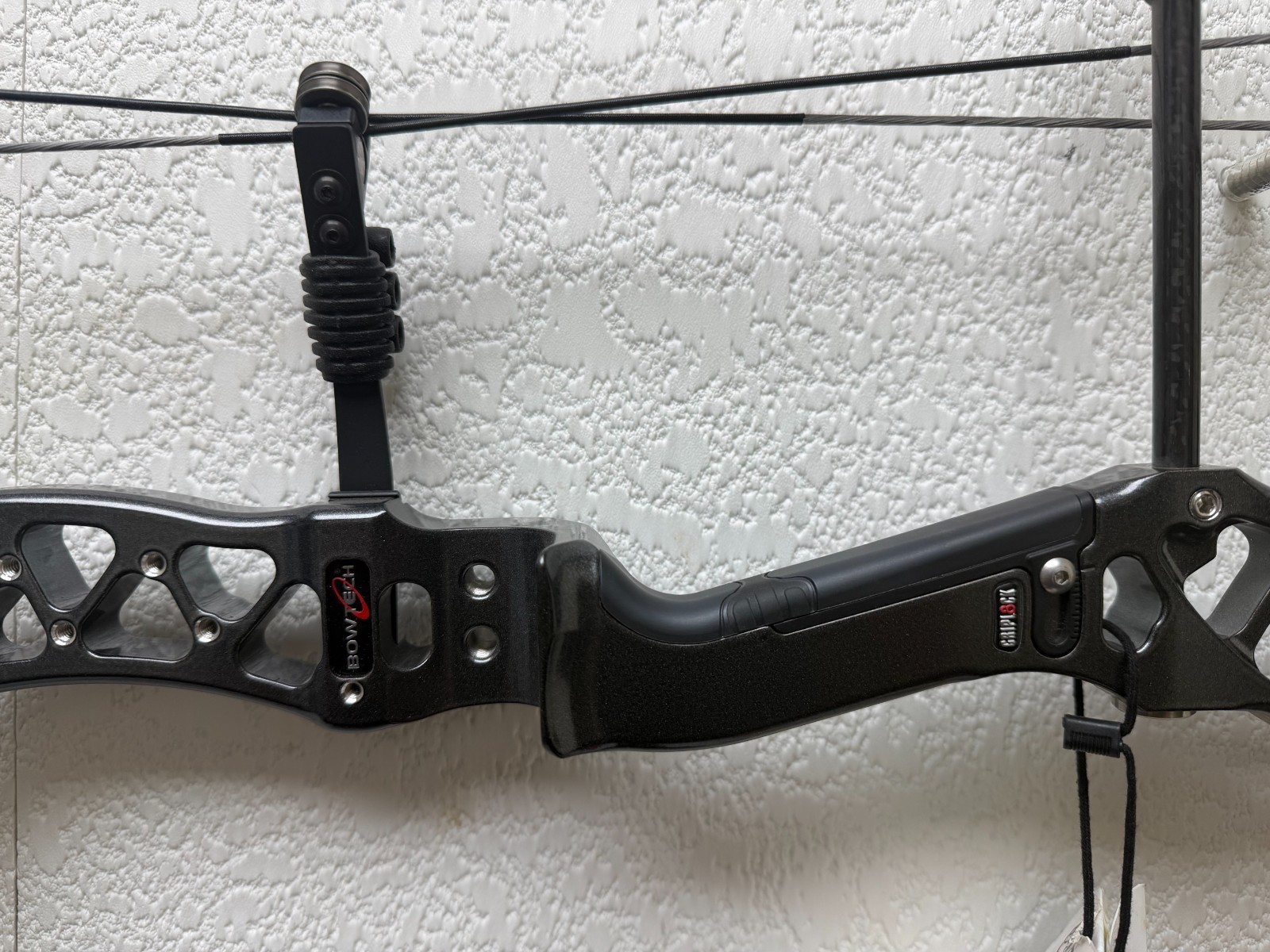 Bowtech Reckoning Gen 2 36 RH 60#